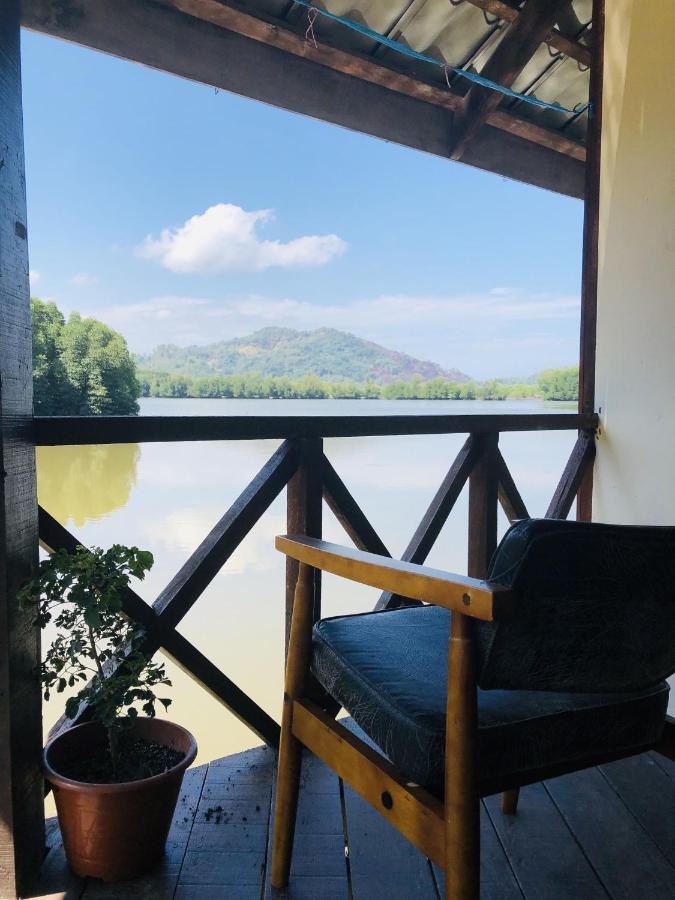 Gayang Friendly Water House Homestay Кота Кинабалу Екстериор снимка