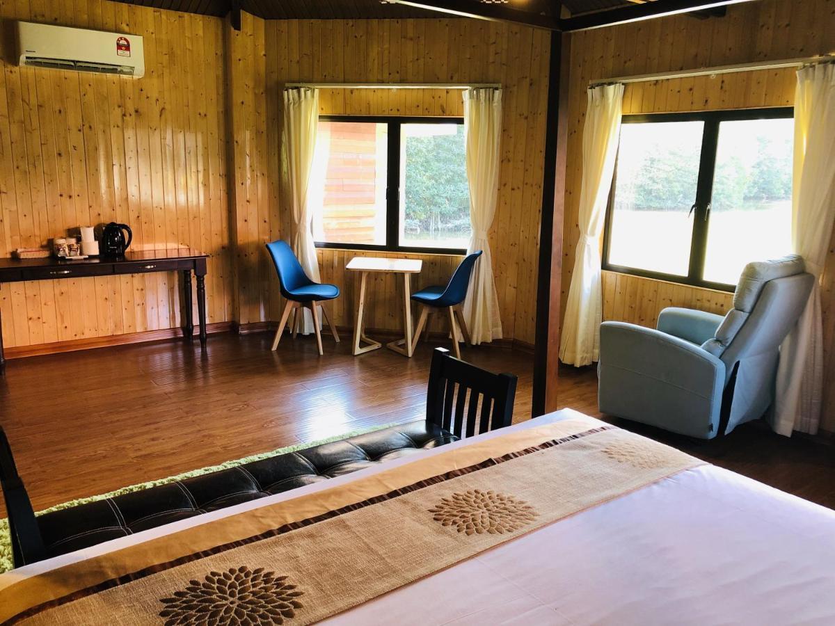 Gayang Friendly Water House Homestay Кота Кинабалу Екстериор снимка